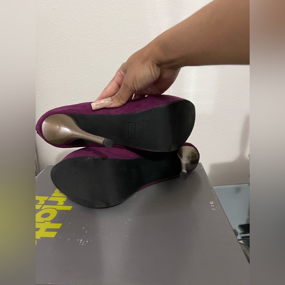 Studded Ankle strap, Zip Up Purple And Metallic Heels, Womens Size 9 - Picture 7 of 9